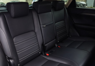 Подержанный автомобиль Lexus NX 2016 года (16 фото)