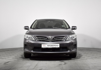 Подержанный автомобиль Toyota Corolla Sedan 2012 года (2 фото)