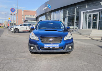 Подержанный автомобиль Subaru Outback Wagon 2010 года (2 фото)