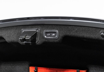 Подержанный автомобиль Volvo S90 2019 года (21 фото)