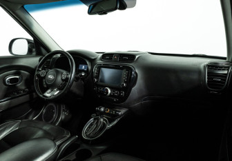 Подержанный автомобиль Kia Soul 2018 года (9 фото)
