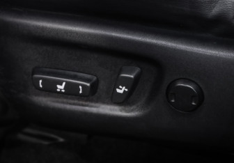 Подержанный автомобиль Toyota RAV4 2013 года (21 фото)