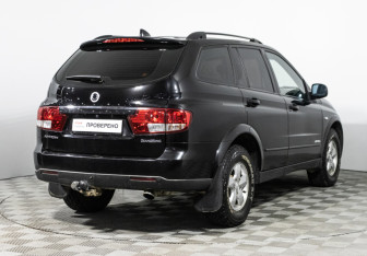 Подержанный автомобиль SsangYong Kyron 2014 года (5 фото)