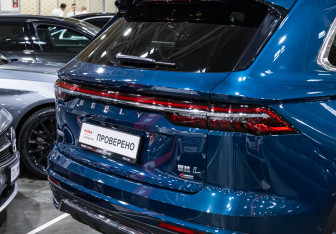Подержанный автомобиль Geely Monjaro 2023 года (8 фото)
