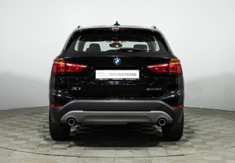 Подержанный автомобиль BMW X1 2019 года (6 фото)