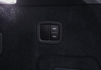 Подержанный автомобиль Porsche Cayenne 2019 года (37 фото)
