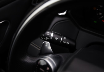 Подержанный автомобиль Land Rover Range Rover Velar 2019 года (22 фото)