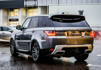 Подержанный автомобиль Land Rover Range Rover Sport 2020 года (10 фото)