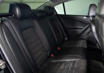 Подержанный автомобиль Volkswagen Passat Sedan 2008 года (12 фото)
