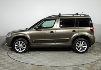 Подержанный автомобиль Skoda Yeti 2014 года (8 фото)