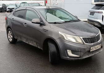 Подержанный автомобиль Kia Rio Sedan 2012 года (2 фото)