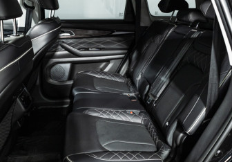 Подержанный автомобиль Exeed VX 2023 года (10 фото)