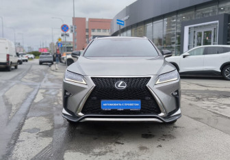 Подержанный автомобиль Lexus RX 2018 года (2 фото)