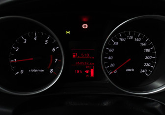 Подержанный автомобиль Mitsubishi ASX 2011 года (11 фото)