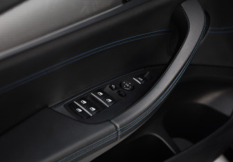 Подержанный автомобиль BMW X3 2019 года (25 фото)