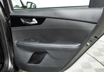 Подержанный автомобиль Kia Cerato Sedan 2020 года (27 фото)