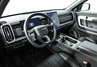 Подержанный автомобиль Jaecoo J7 2025 года (11 фото)