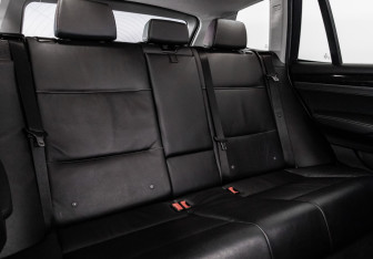 Подержанный автомобиль BMW X3 2014 года (20 фото)
