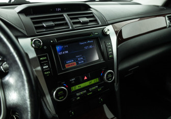 Подержанный автомобиль Toyota Camry Sedan 2013 года (15 фото)