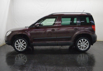 Подержанный автомобиль Skoda Yeti 2012 года (8 фото)