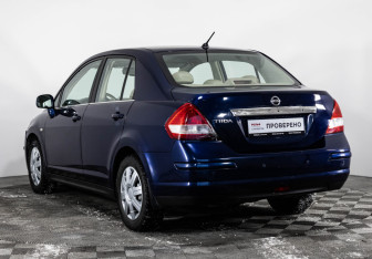 Подержанный автомобиль Nissan Tiida Sedan 2008 года (7 фото)