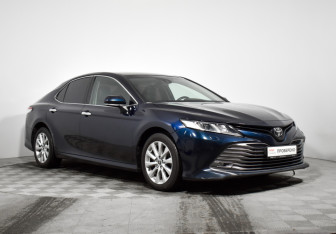Подержанный автомобиль Toyota Camry Sedan 2018 года (3 фото)