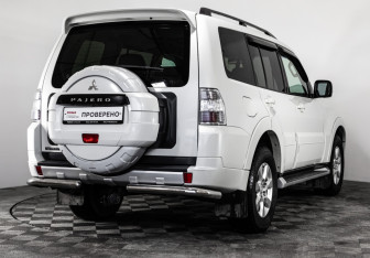 Подержанный автомобиль Mitsubishi Pajero 2014 года (5 фото)