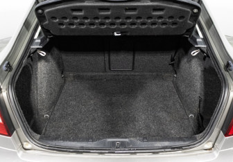 Подержанный автомобиль Skoda Octavia Liftback 2010 года (17 фото)