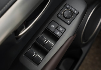 Подержанный автомобиль Lexus NX 2018 года (28 фото)