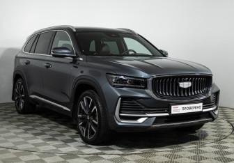 Подержанный автомобиль Geely Monjaro 2023 года (3 фото)