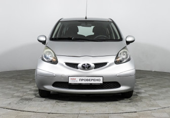 Подержанный автомобиль Toyota Aygo 2006 года (2 фото)