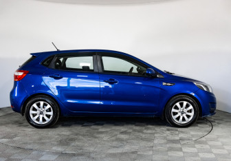 Подержанный автомобиль Kia Rio Hatchback 2012 года (4 фото)