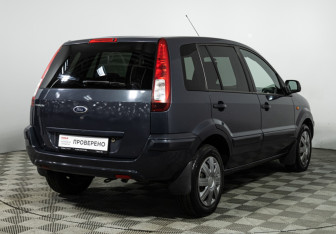 Подержанный автомобиль Ford Fusion 2011 года (5 фото)