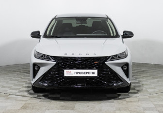 Подержанный автомобиль Omoda S5 GT 2023 года (2 фото)