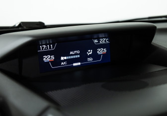 Подержанный автомобиль Subaru Forester Suv 2020 года (18 фото)