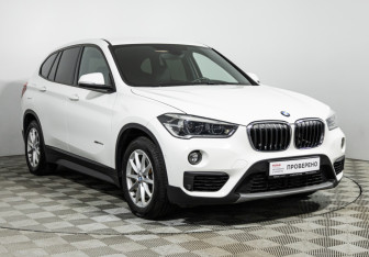 Подержанный автомобиль BMW X1 2015 года (3 фото)
