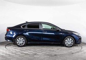 Подержанный автомобиль Kia Cerato Sedan 2021 года (4 фото)