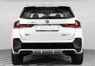 Новый BMW X1 2026 (5 фото)