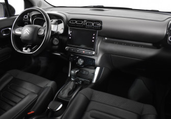 Подержанный автомобиль Citroen C3 Aircross 2018 года (10 фото)