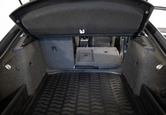 Подержанный автомобиль Skoda Octavia Liftback 2014 года (20 фото)