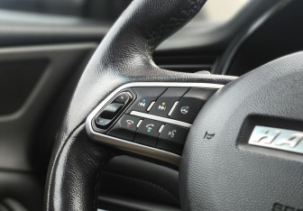 Подержанный автомобиль Haval F7 2019 года (21 фото)