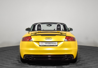 Подержанный автомобиль Audi TTS Roadster 2008 года (11 фото)