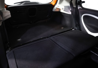 Подержанный автомобиль Smart Forfour 2016 года (25 фото)