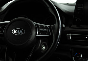Подержанный автомобиль Kia Seltos 2020 года (15 фото)