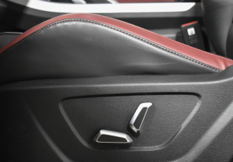 Подержанный автомобиль Geely Coolray 2022 года (21 фото)