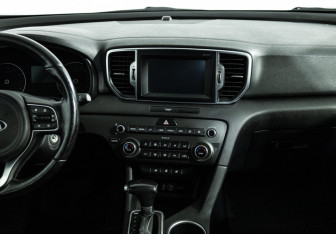 Подержанный автомобиль Kia Sportage 2017 года (14 фото)