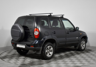 Подержанный автомобиль Chevrolet Niva 2017 года (5 фото)