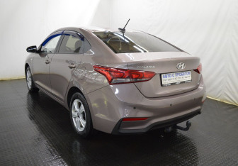 Подержанный автомобиль Hyundai Solaris Sedan 2019 года (7 фото)