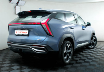 Новый Geely Atlas 2025 (4 фото)