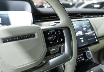 Подержанный автомобиль Land Rover Range Rover 2022 года (29 фото)